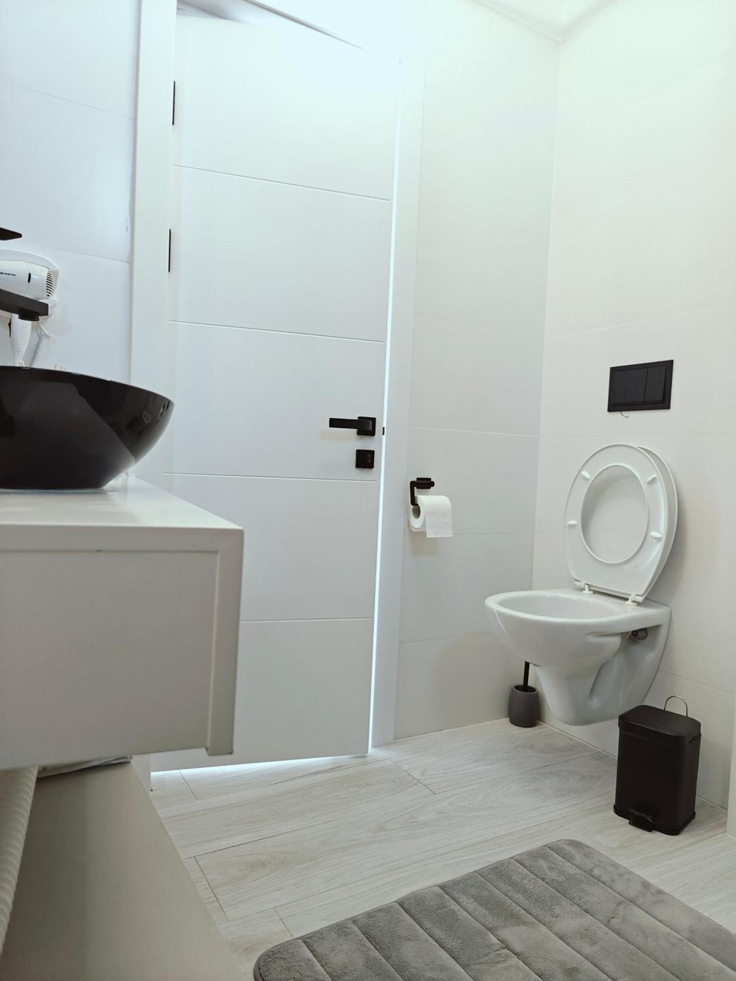Mamaia Nord Vip Aparthotel Năvodari Exterior foto